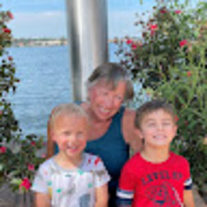 Meet your Posher, Deborah